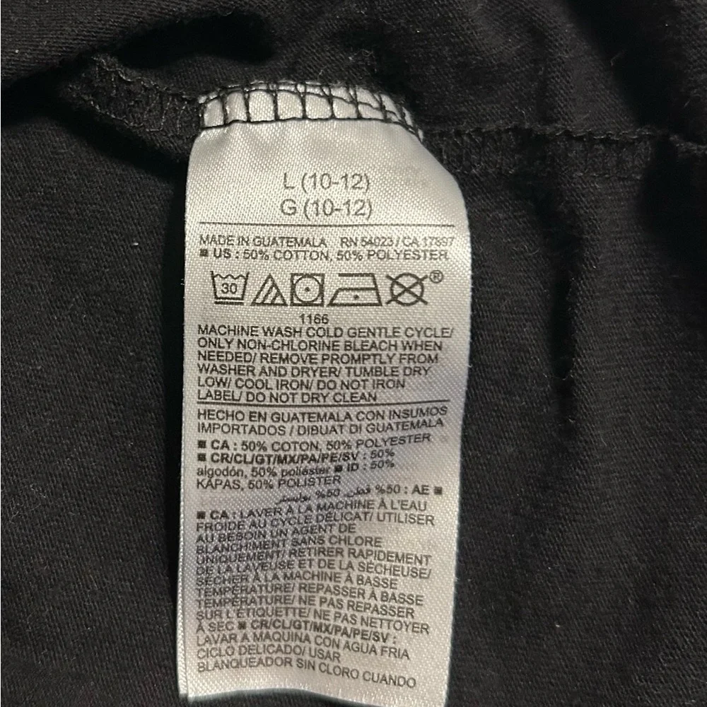 Old Navy Black Short Sleeve Tee with Sharks‎